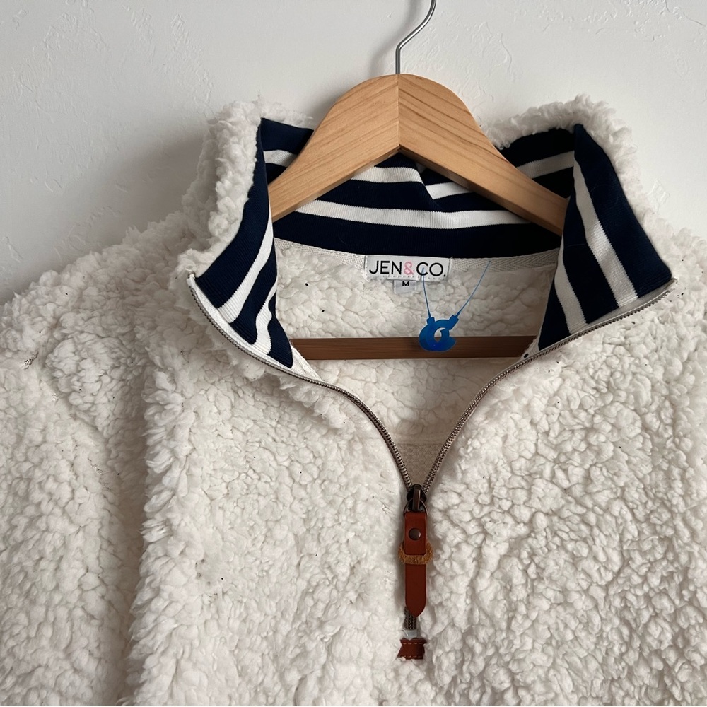 Jen & Co Varsity Sherpa M - Picture 3 of 4